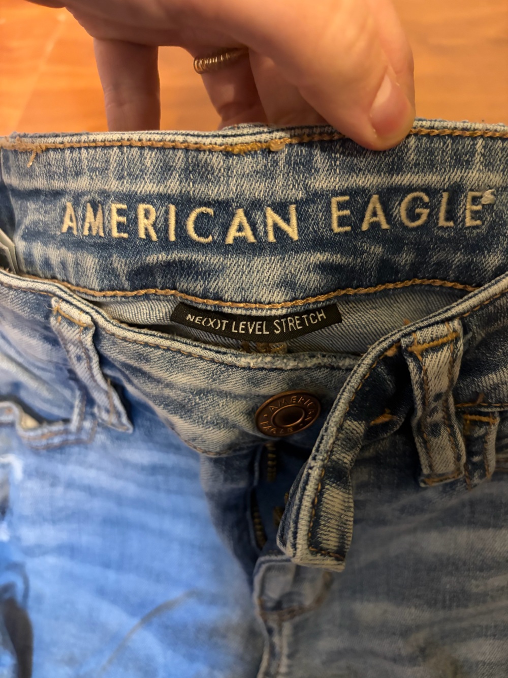 American Eagle Outfitters Light Blue Distressed Skinny Jeans - Picture 3 of 4